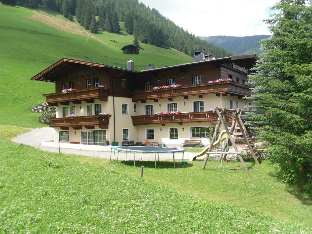 Jenneweinhof Hotel Tux Exterior foto
